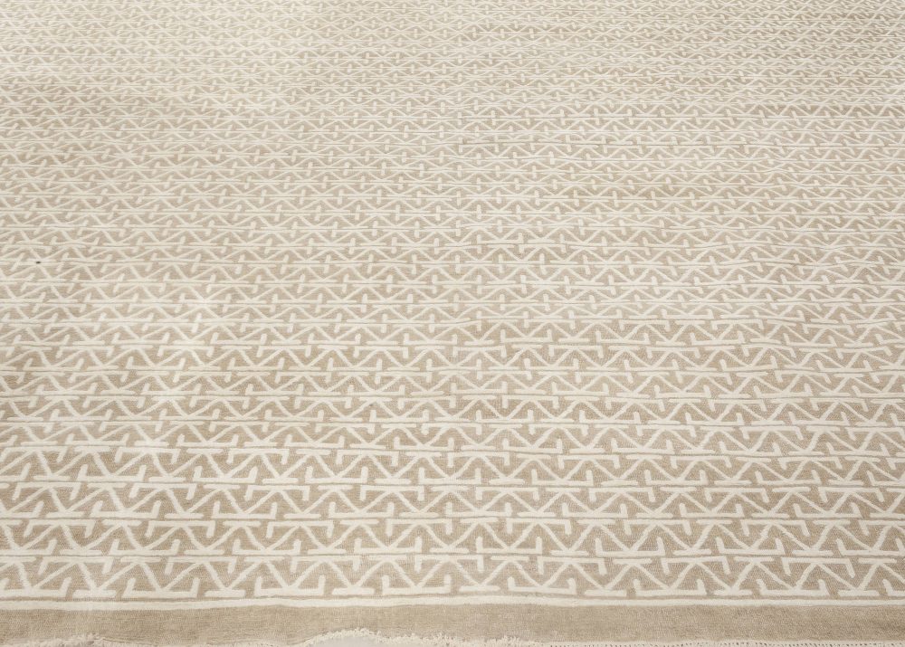 Doris Leslie Blau Collection Oriental Inspired Beige and White Rug N11975