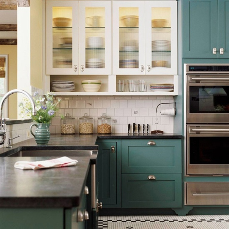 two toned kitchen cabinets, kitchen 2019 decor trends (11)