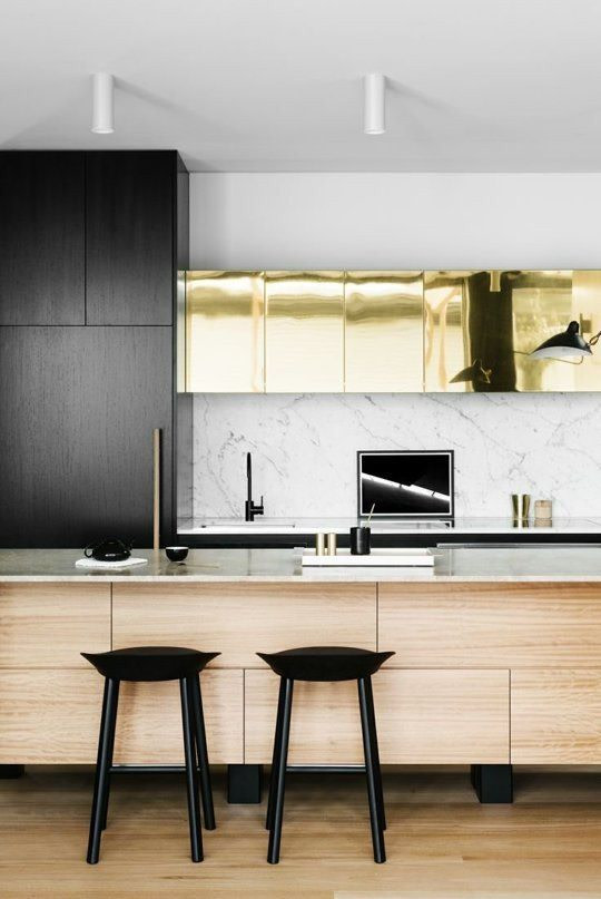two toned kitchen cabinets, kitchen 2019 decor trends (5)