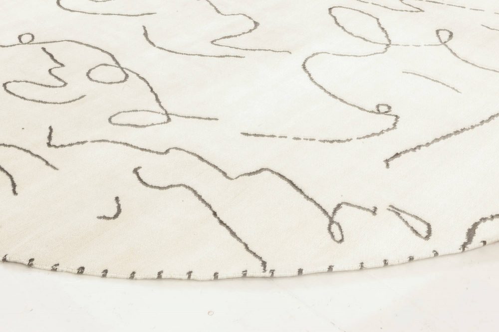 Doris Leslie Blau Round Jean Cocteau Style White, Gray Handwoven Wool, Silk Rug N12042