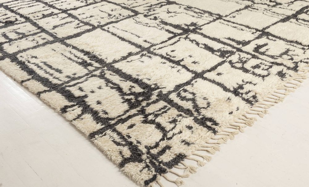 Geometric Moroccan Black and White Handmade Wool Rug N12037