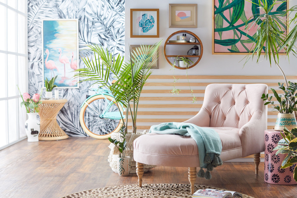 Drew Barrymore, Wal-Mart Unveil Flower Home