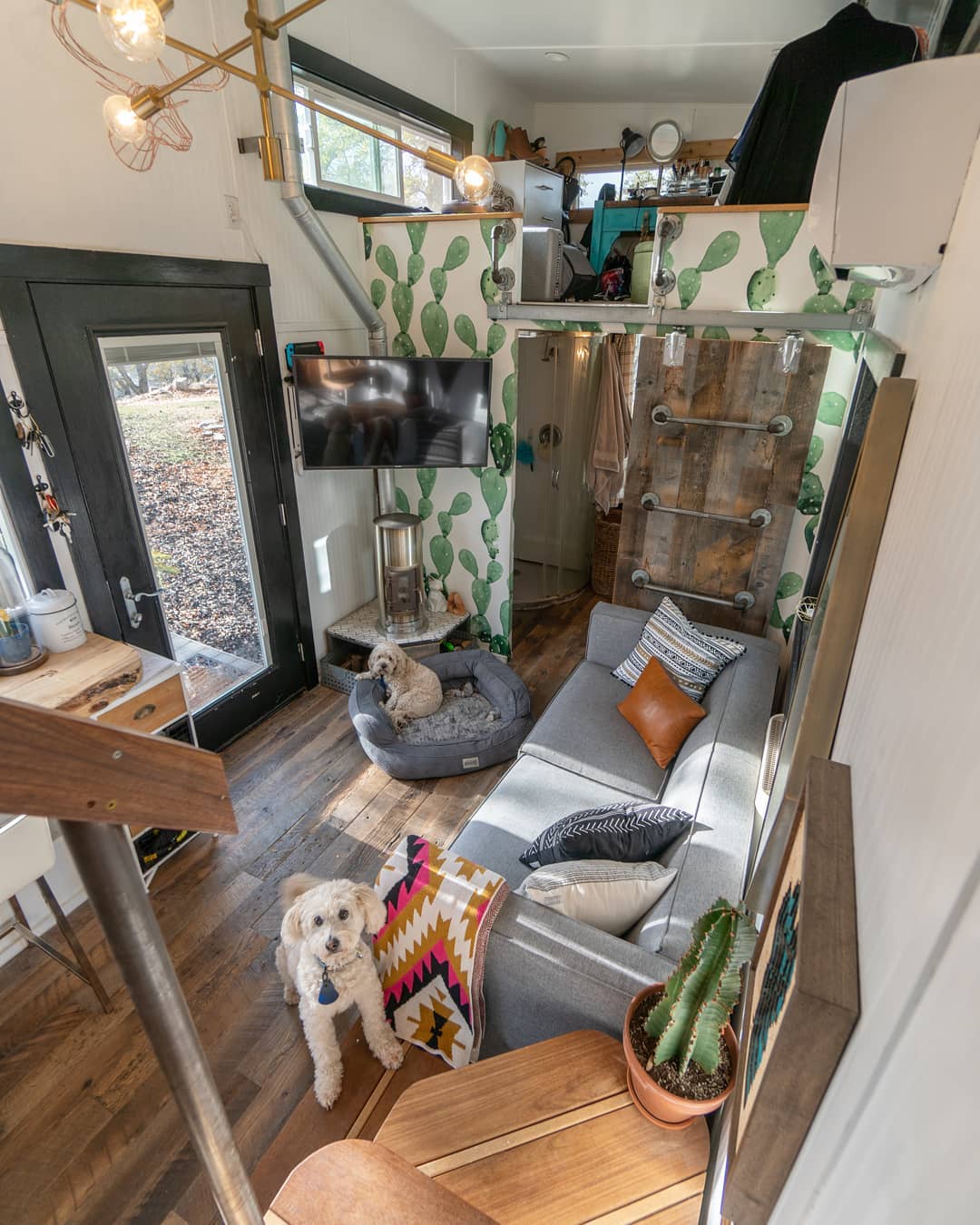 Small House, Big Decor – Best Tiny Houses We've Seen This Season!