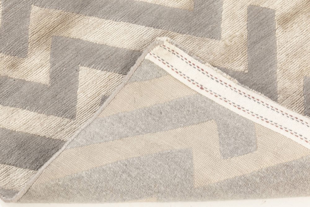 Doris Leslie Blau Collection Rocky Peaks Beige, Gray, Silk, Wool Modern Rug N12064