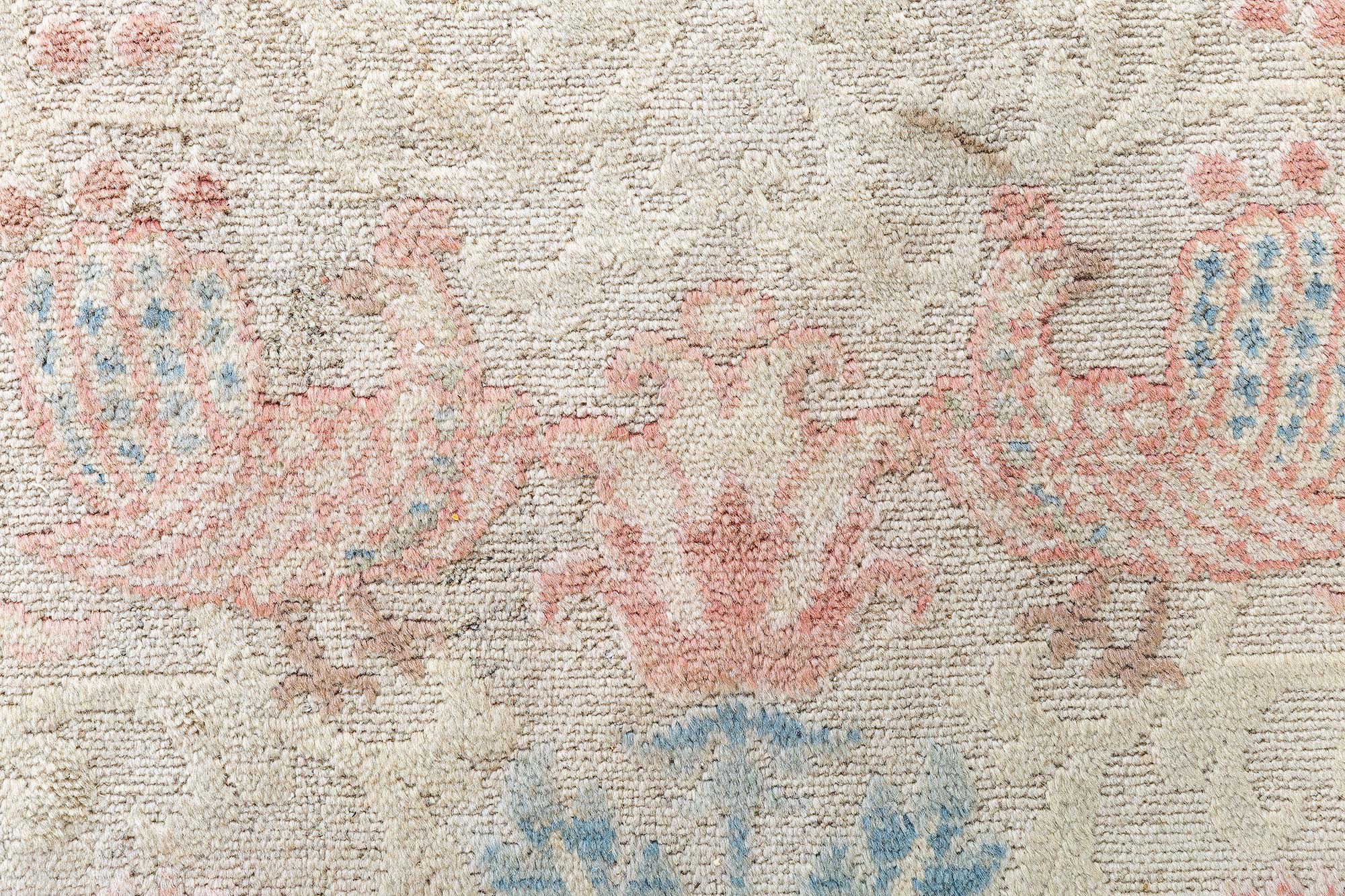Spanish Vintage Floral Soft Beige Hand-Knotted Wool Rug BB8904 Spanish Vintage Floral Soft Beige Hand-Knotted Wool Rug BB8904