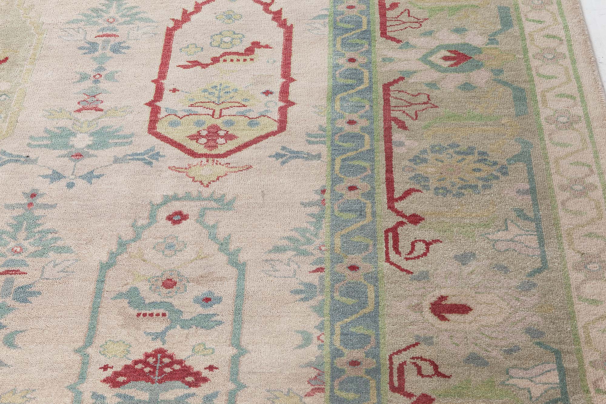Contemporary Floral Oushak Hand-Knotted Rug “Lanterna” N12085 Contemporary Floral Oushak Hand-Knotted Rug “Lanterna” N12085