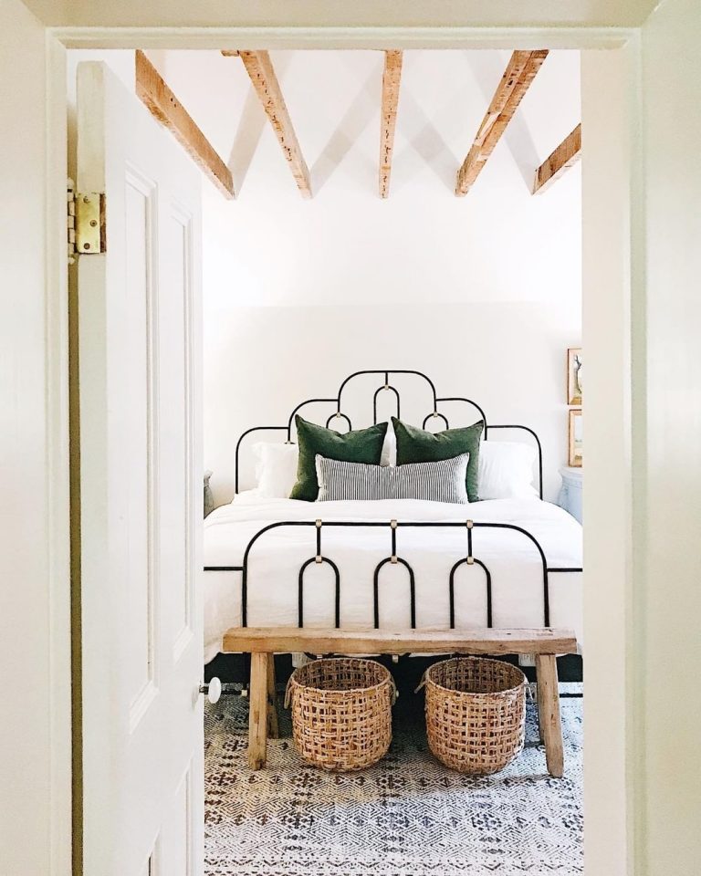 Simple Rules for Choosing the Perfect Rug Size for Your Interior