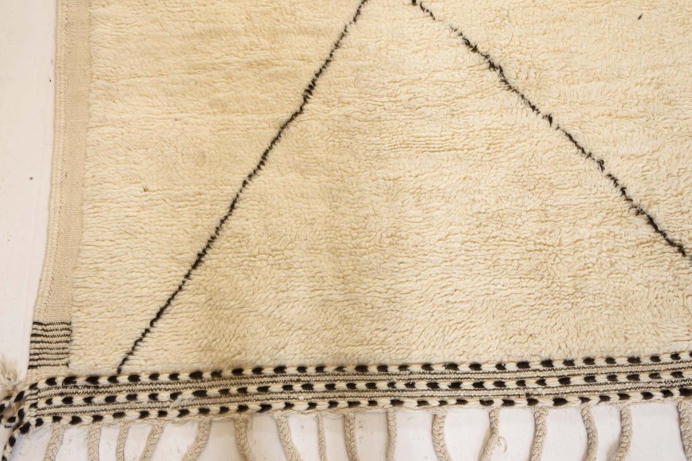 Hand-knotted Tribal Style Modern Moroccan Wool Area Rug N12128