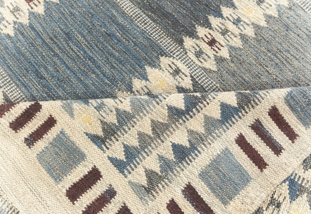 Contemporary Northern Shores Swedish Rug N12220