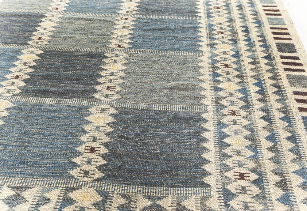 Contemporary Northern Shores Swedish Rug N12220