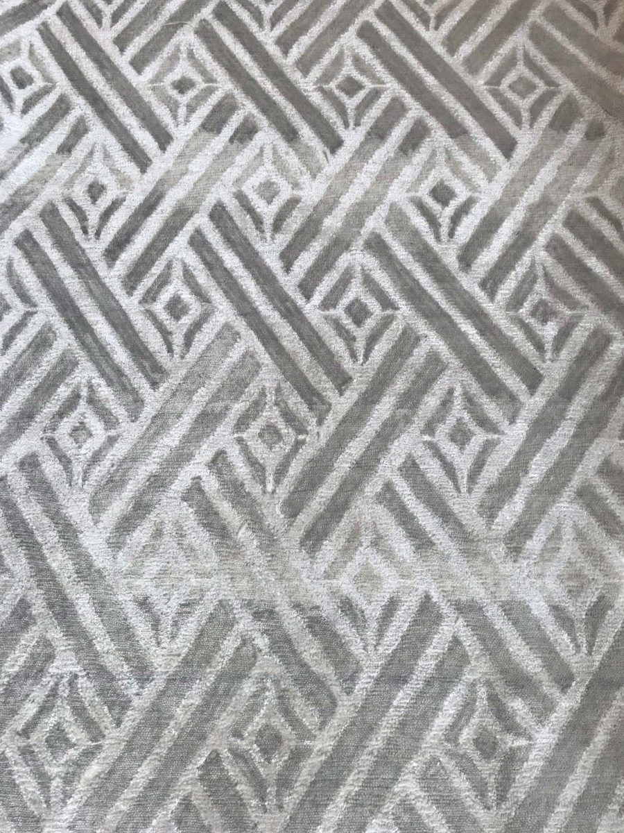 Large Rug in Natural Greys N12230