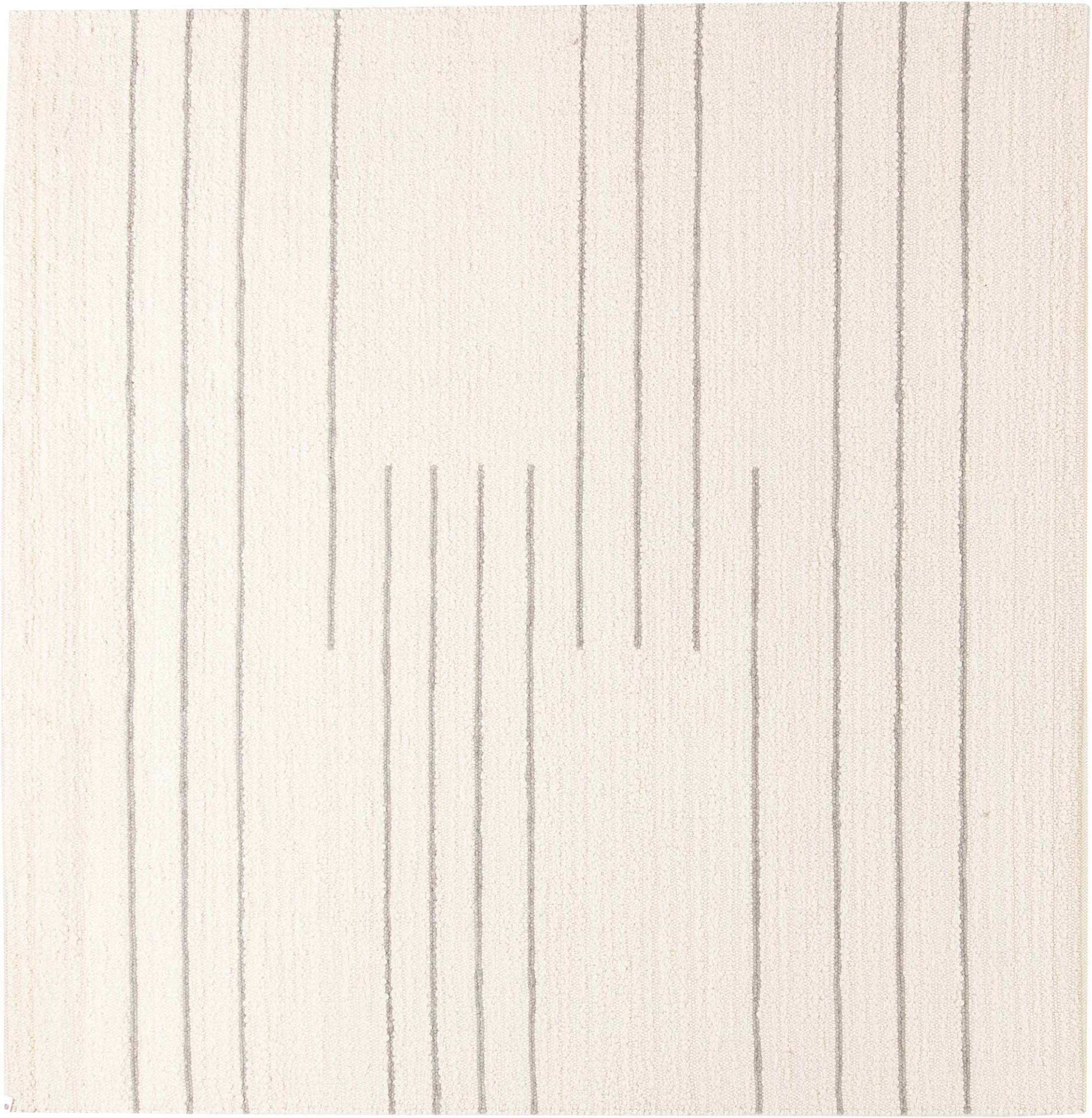 N11657 A Soft, Reversible, Hand-spun, Un-dyed Wool Flatweave Perfect for Nurseries N11657 A Soft, Reversible, Hand-spun, Un-dyed Wool Flatweave Perfect for Nurseries