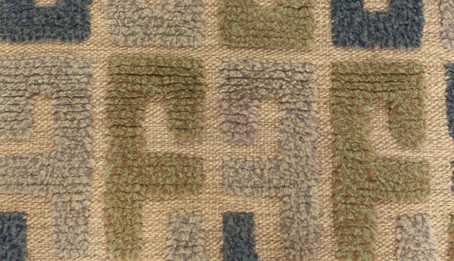 MID-CENTURY SWEDISH RUG BY SIGVARD BERNADOTTE BB7656