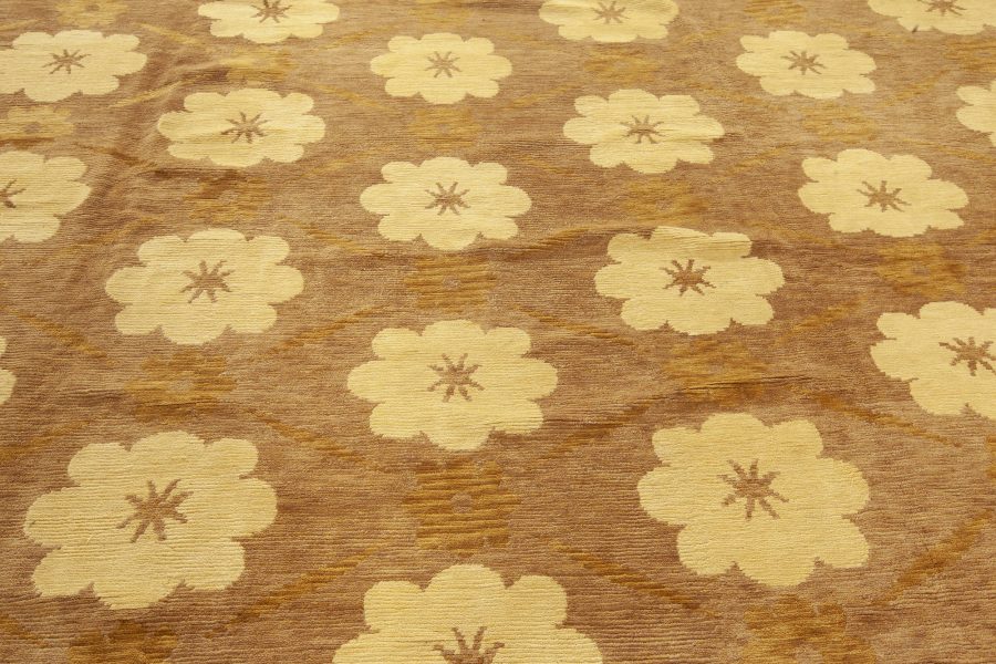 Transitional Rug of Classic Inspiration N12284