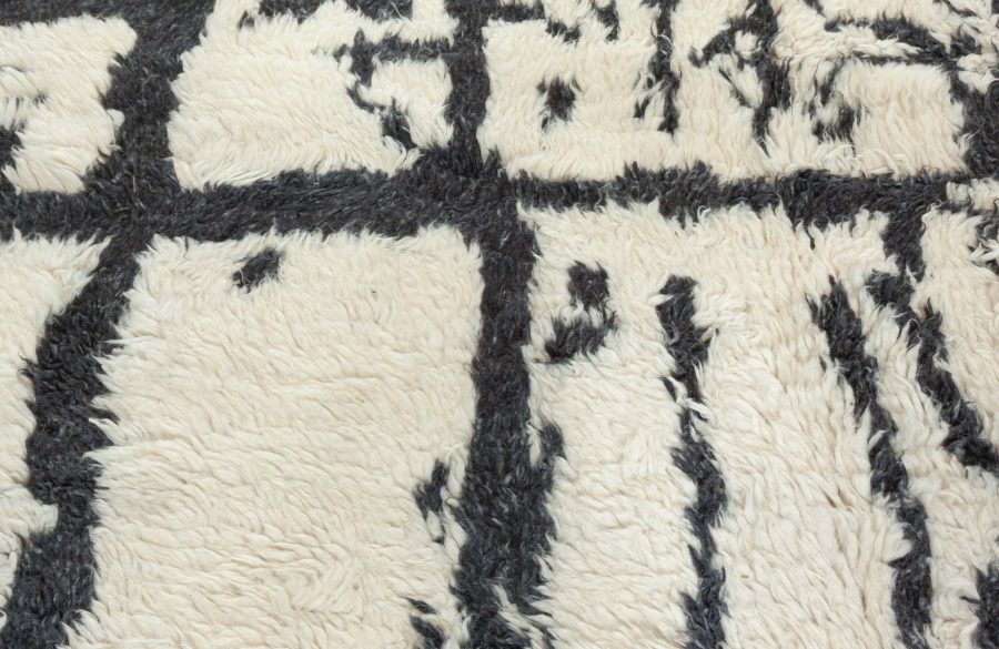 Tribal Style Modern Moroccan Rug N12310