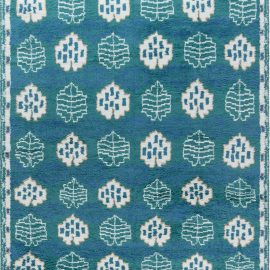 “Pelagos” Modern Floral Island Motif Ivory Hand-Knotted Wool Rug N12319