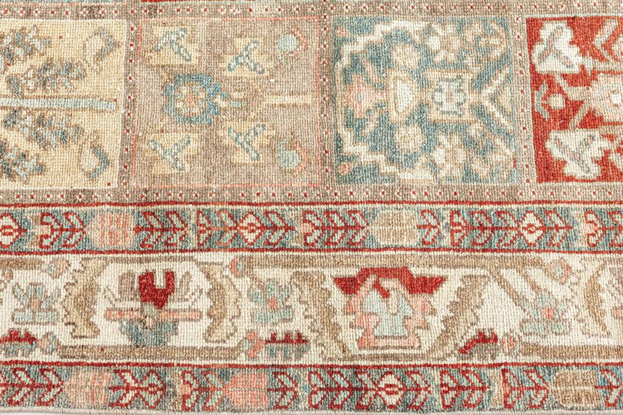 Persian Bakhtiari Rug BB7757