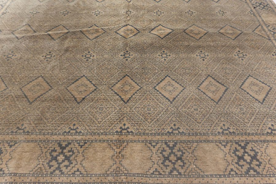 Antique Persian Rug BB7766