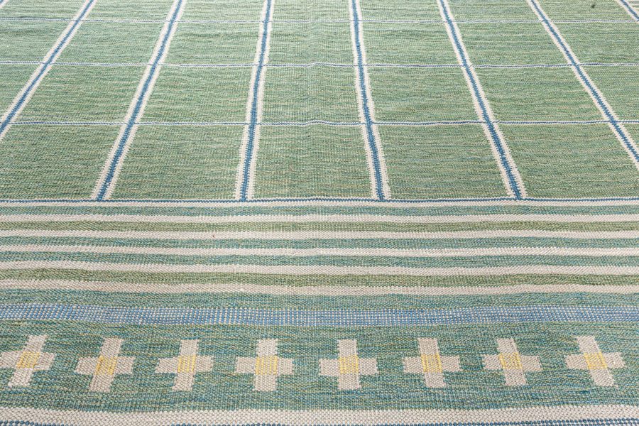 Basil-Green Square Area Rug of Swedish Inspiration N12356