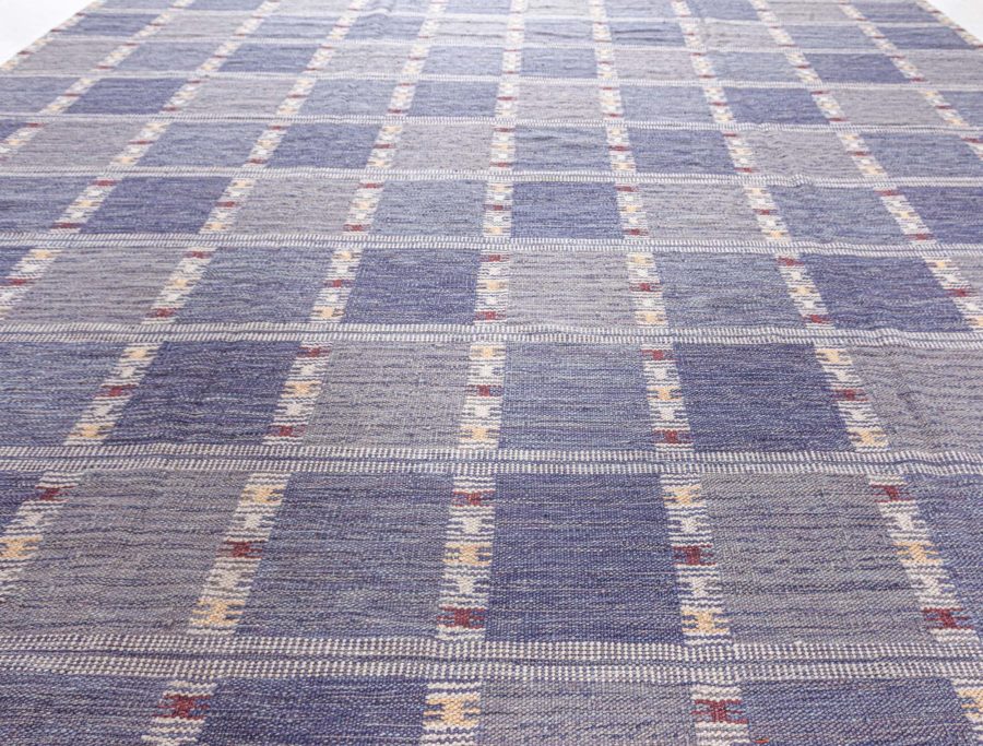 Extralarge Swedish Flatweave Wool Rug in Shades of Violet N12371