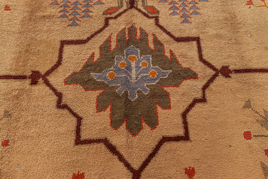 Large Arts & Crafts Rug by Gavin Morton BB7787