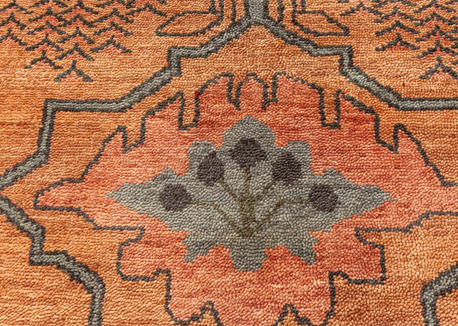 Arts & Crafts Style Rug N12375