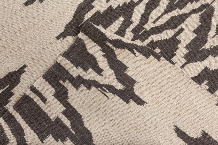 Modern Swedish Flat Weave Rug N12388