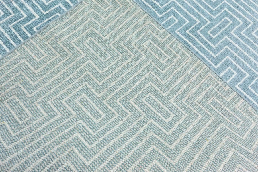 Contemporary Rug N12398