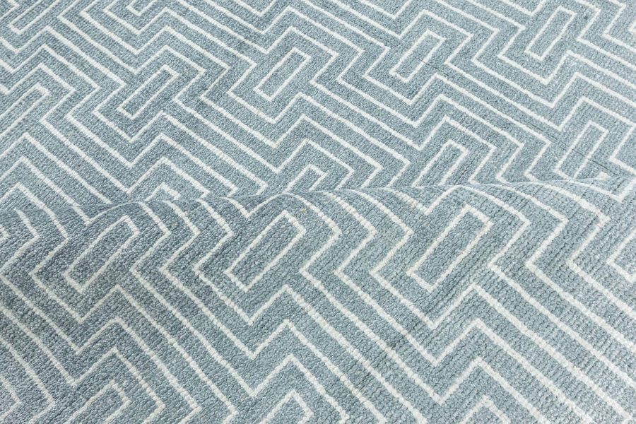 Contemporary Rug N12398