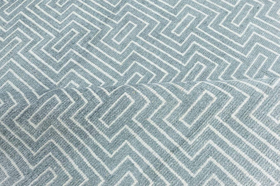 Contemporary Rug N12398