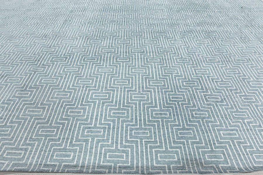 Contemporary Rug N12398