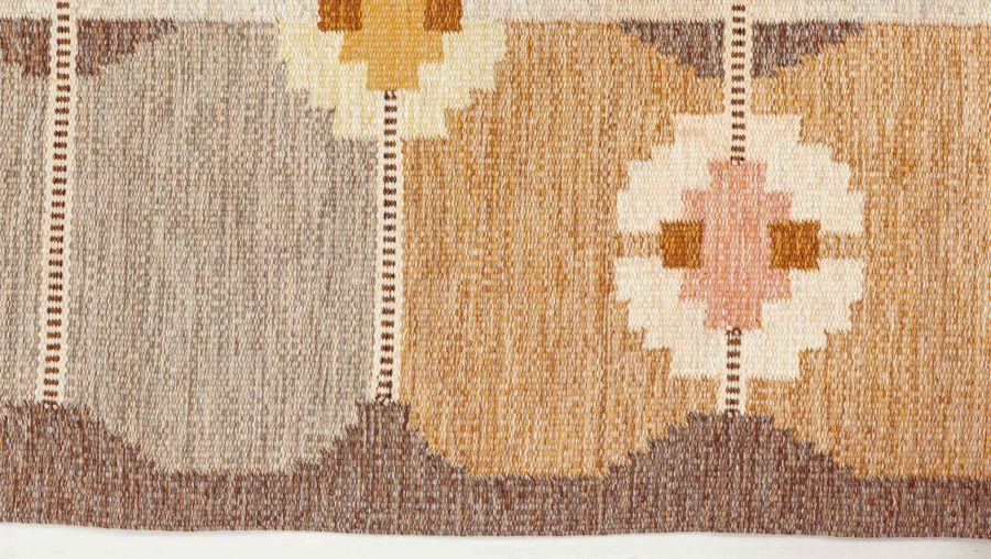 “Bolmen” – Vintage Swedish Rug by Ingegerd Silow BB7826