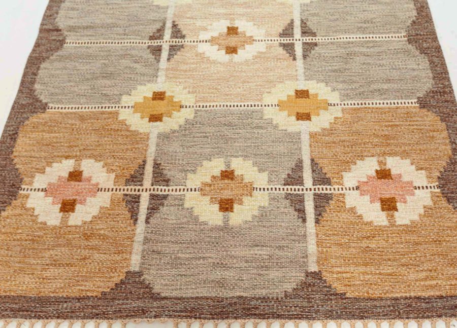 “Bolmen” – Vintage Swedish Rug by Ingegerd Silow BB7826