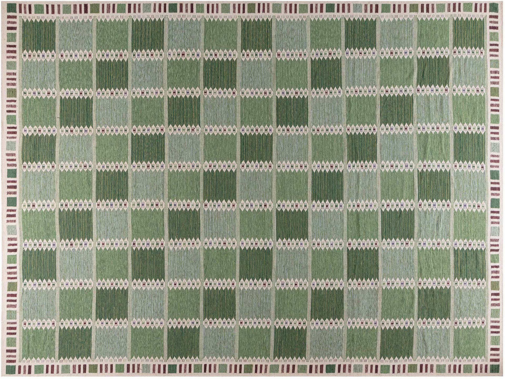A modern Scandinavian style flatweave in crisp shades of green. Rug size: 14’9” x 20’