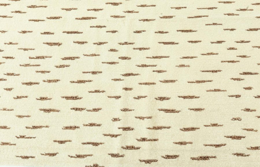 Contemporary Hooked Rug N12410