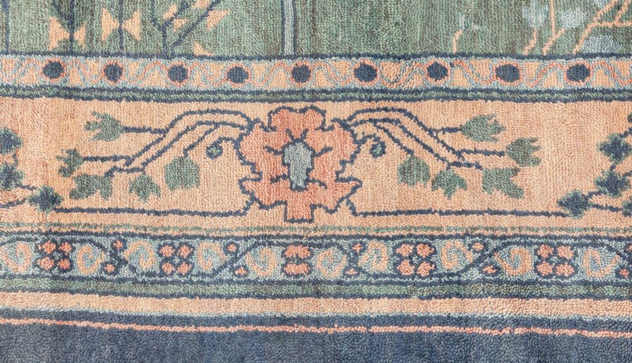Arts And Crafts Style Rug N12423