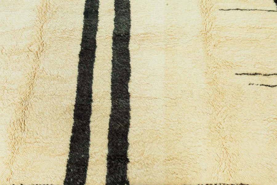 Modern Moroccan Rug N12419