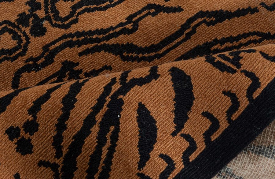 Contemporary Hand Tufted Tiger Rug N12504