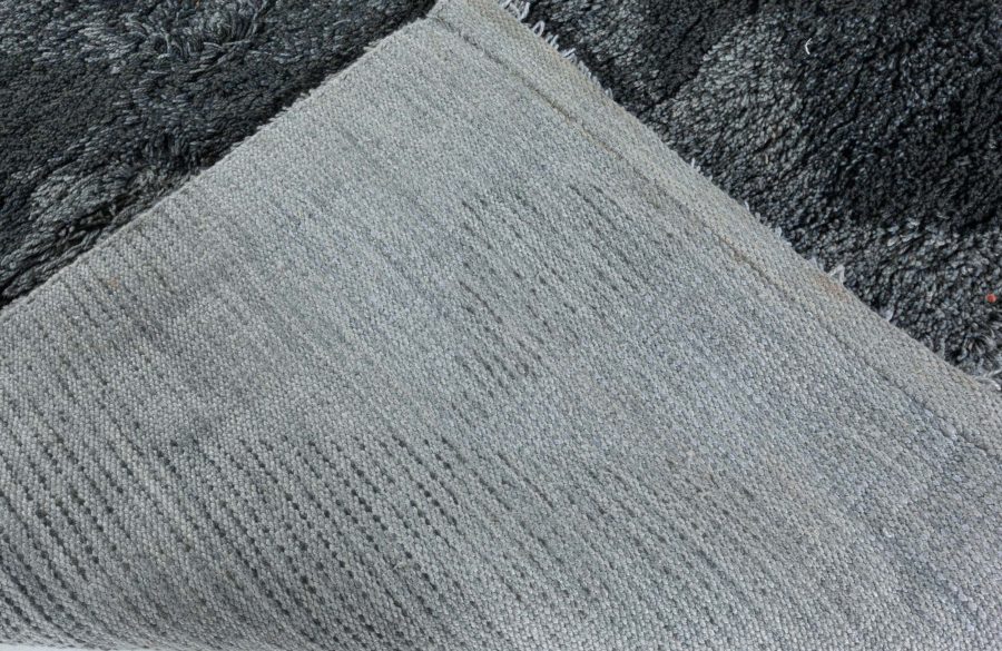 Contemporary Shag Rug N12505