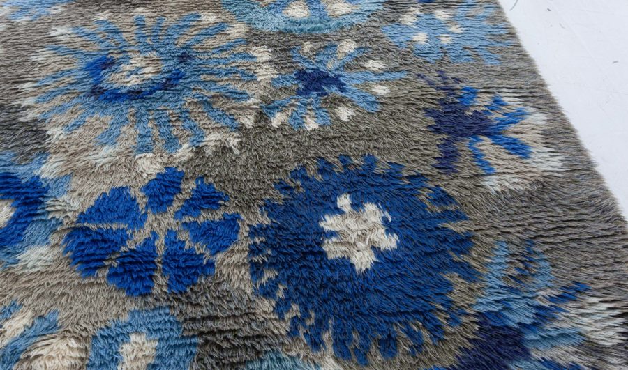 Vintage Rya Rug by Margareta Grandin Nettles (Bla Flora) BB8067