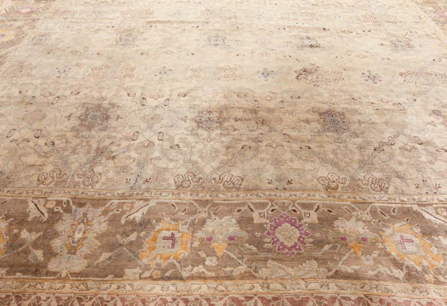Indian Agra Rug (Size Adjusted) BB8170