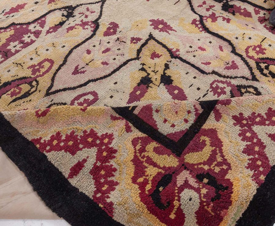 Spanish Rug BB8172