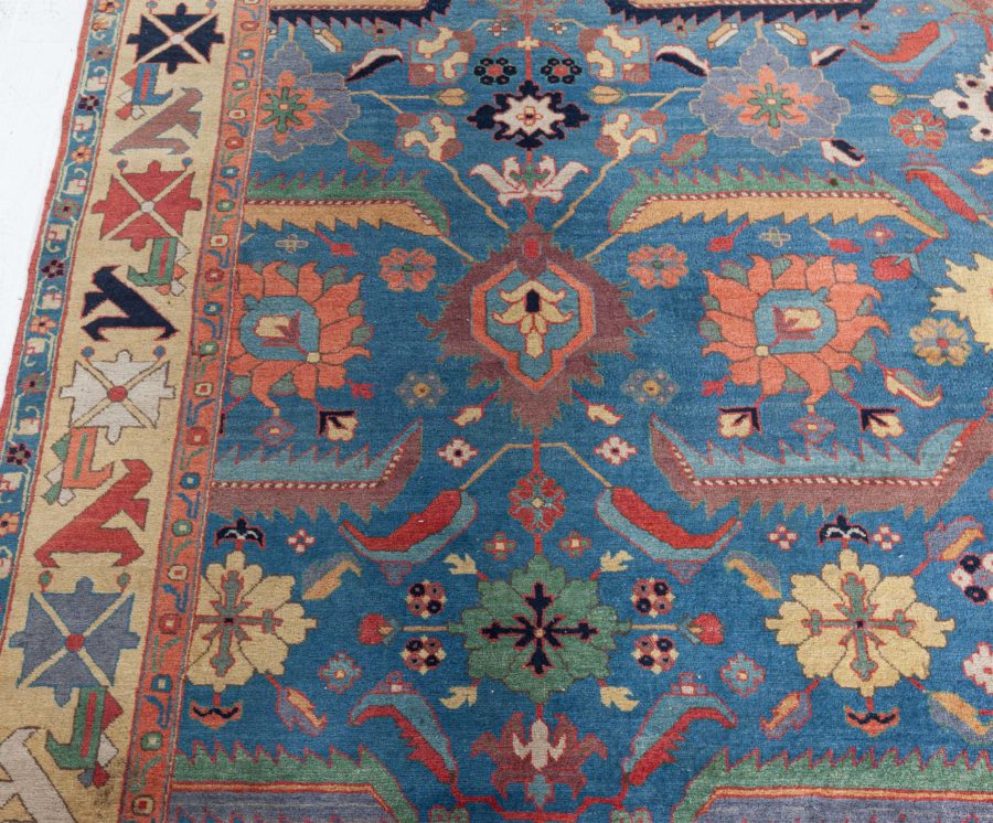 Persian Tabriz Rug With a Cintamani insignia in one corner BB8225