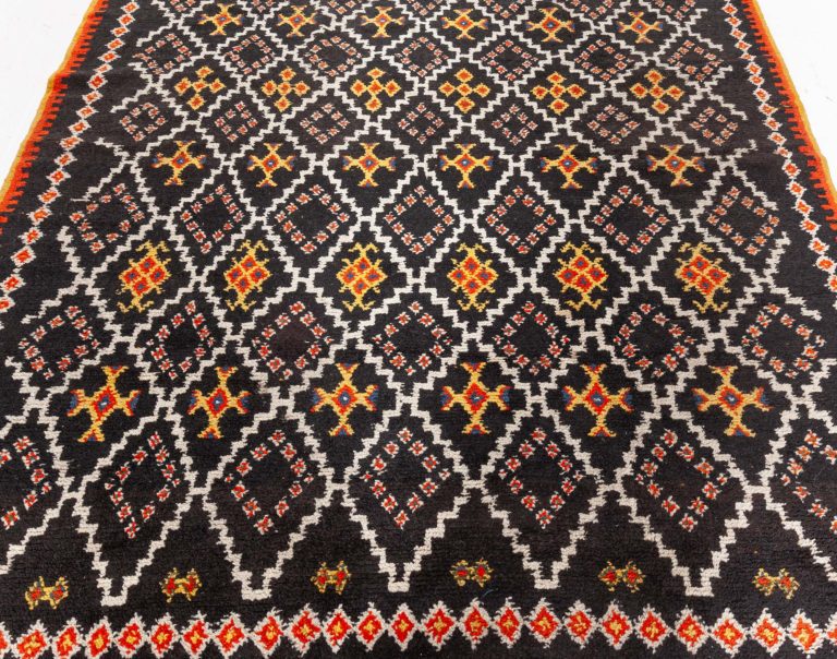 Imru Vintage Moroccan Rug 6'2
