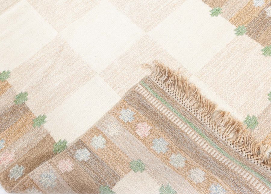 Swedish Flat Woven by Agda Osterberg BB8306