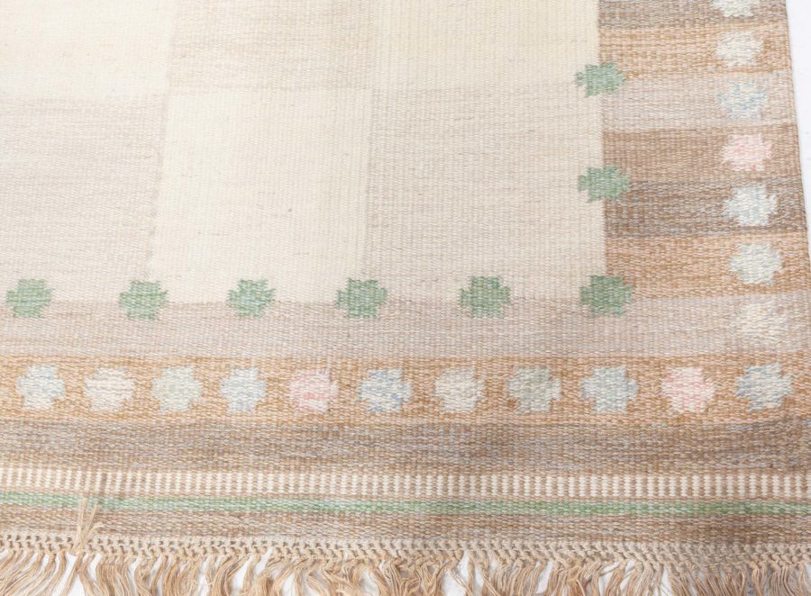 Swedish Flat Woven by Agda Osterberg BB8306