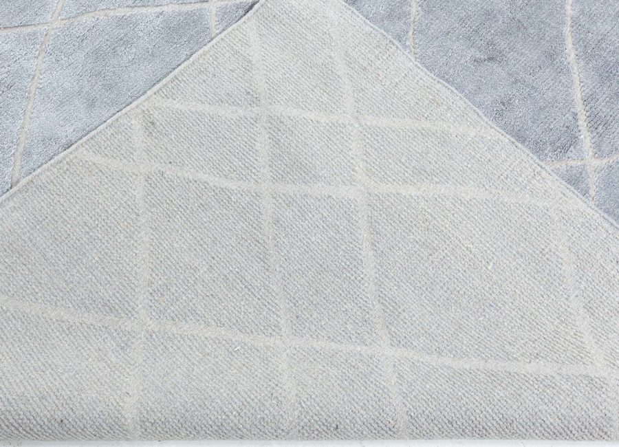 Contemporary Silk Rug N12638
