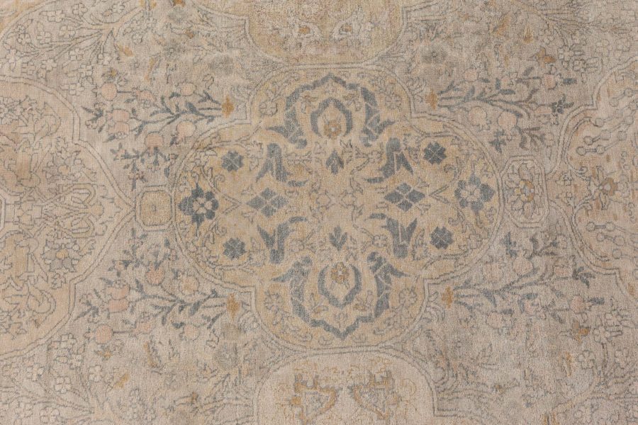 Indian Rug BB8350