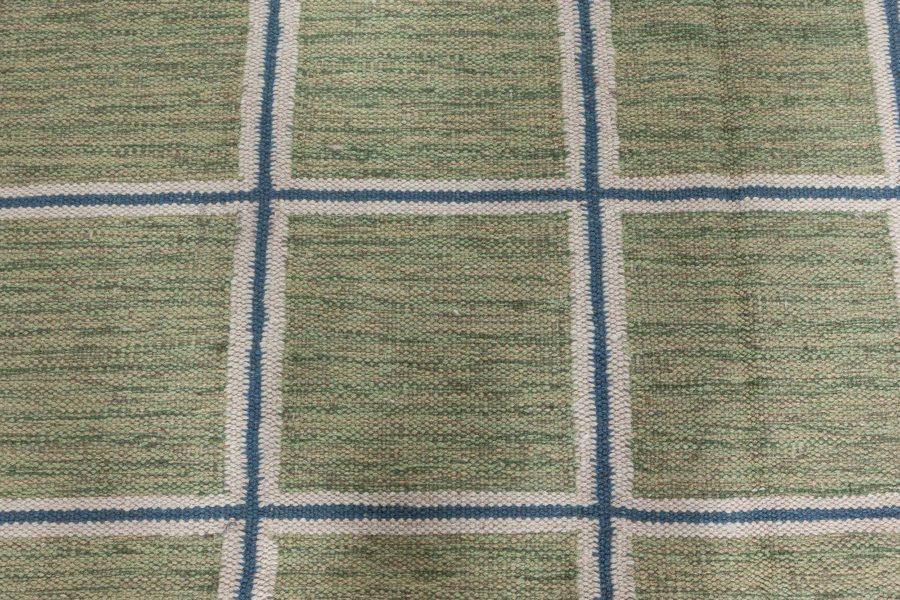 Modern Swedish Rug N12658