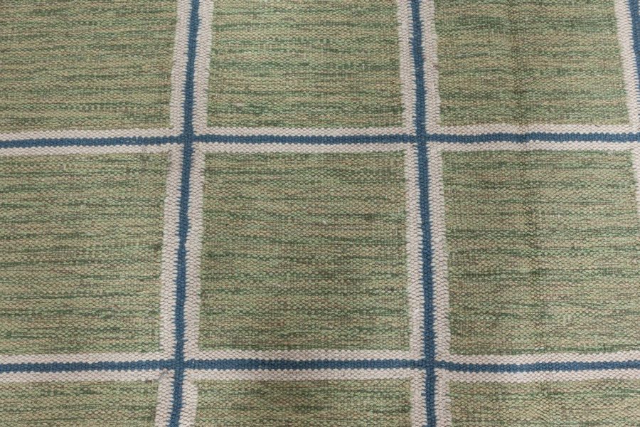 Modern Swedish Rug N12658